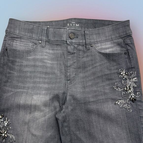 WHBM Women’s 4 Gray Bedazzled THE SLIM Jeans - Picture 1 of 6